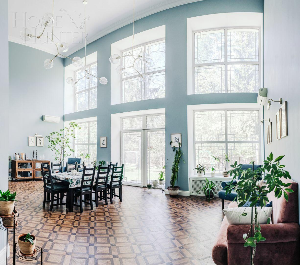 3-этажный коттедж 1 150 м² с отделкой