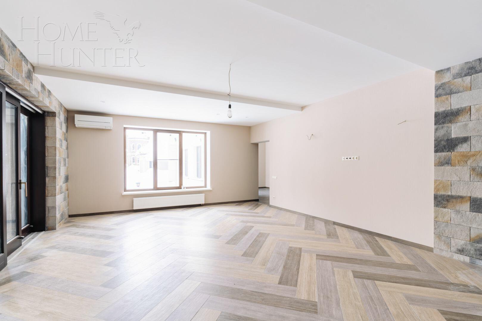 2-этажный коттедж 1 000 м² с отделкой