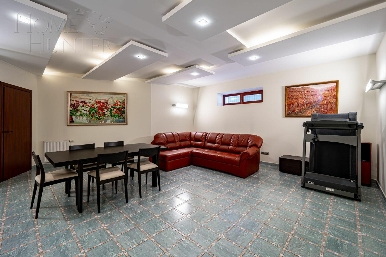 1-этажный коттедж 450 м² с отделкой