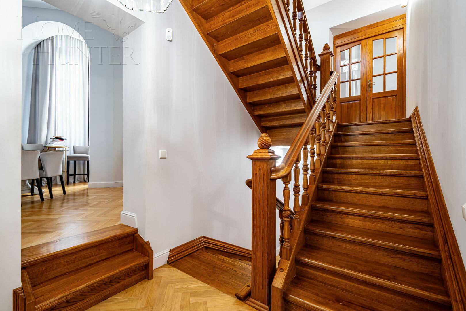 2-этажный коттедж 500 м² с отделкой