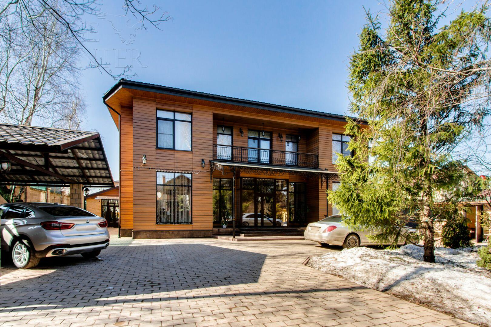 2-этажный коттедж 1 350 м² с отделкой