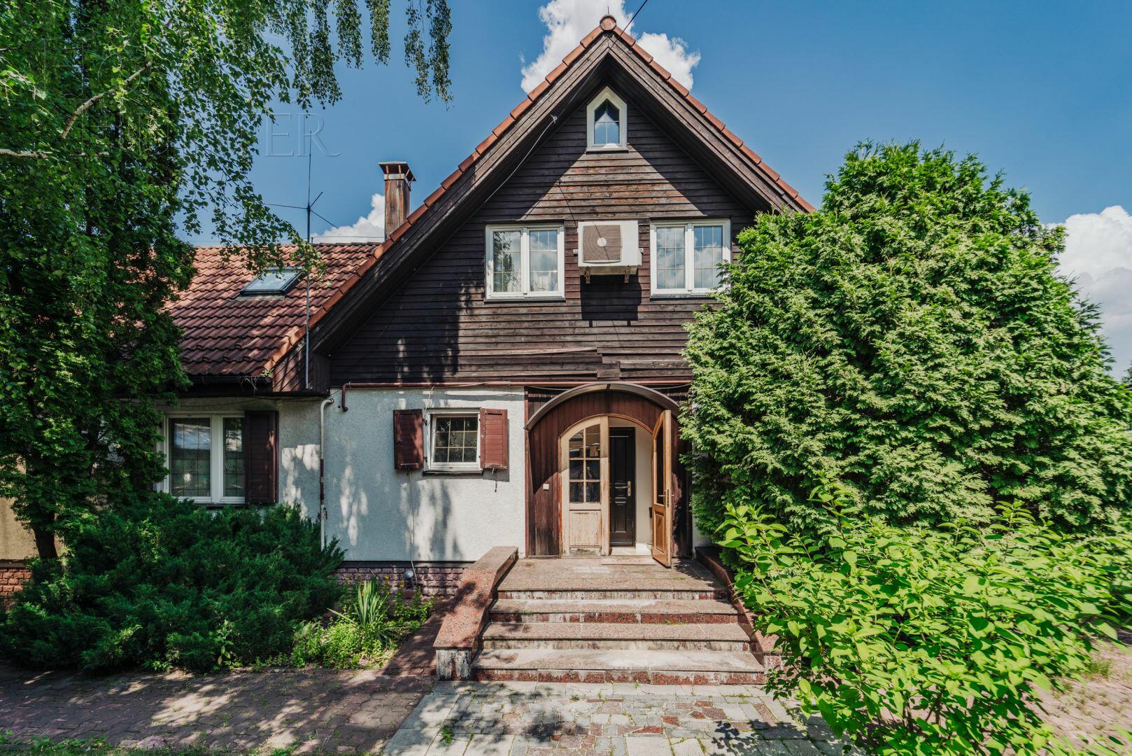 2-этажный коттедж 300 м² с отделкой