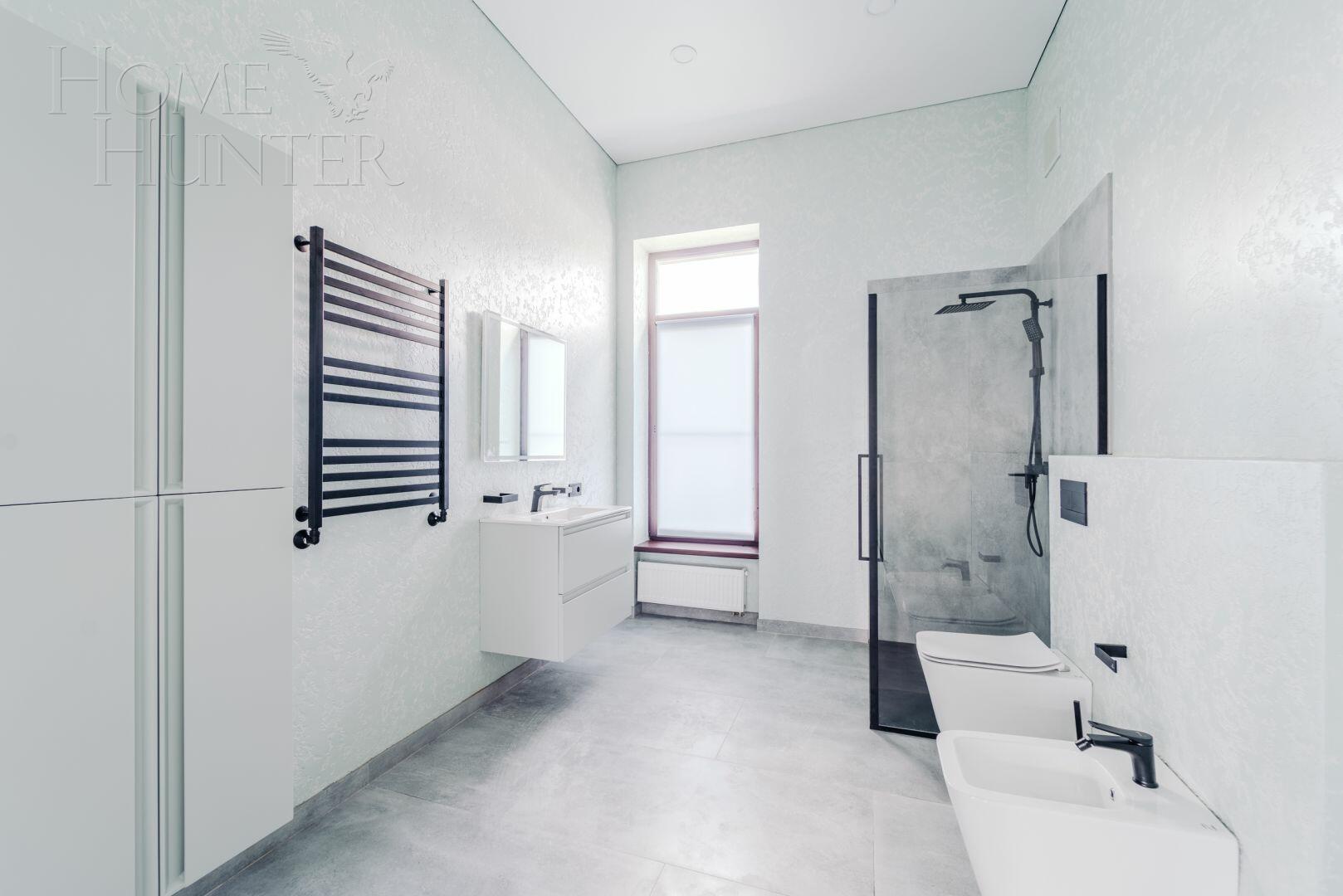 2-этажный коттедж 1 300 м² с отделкой