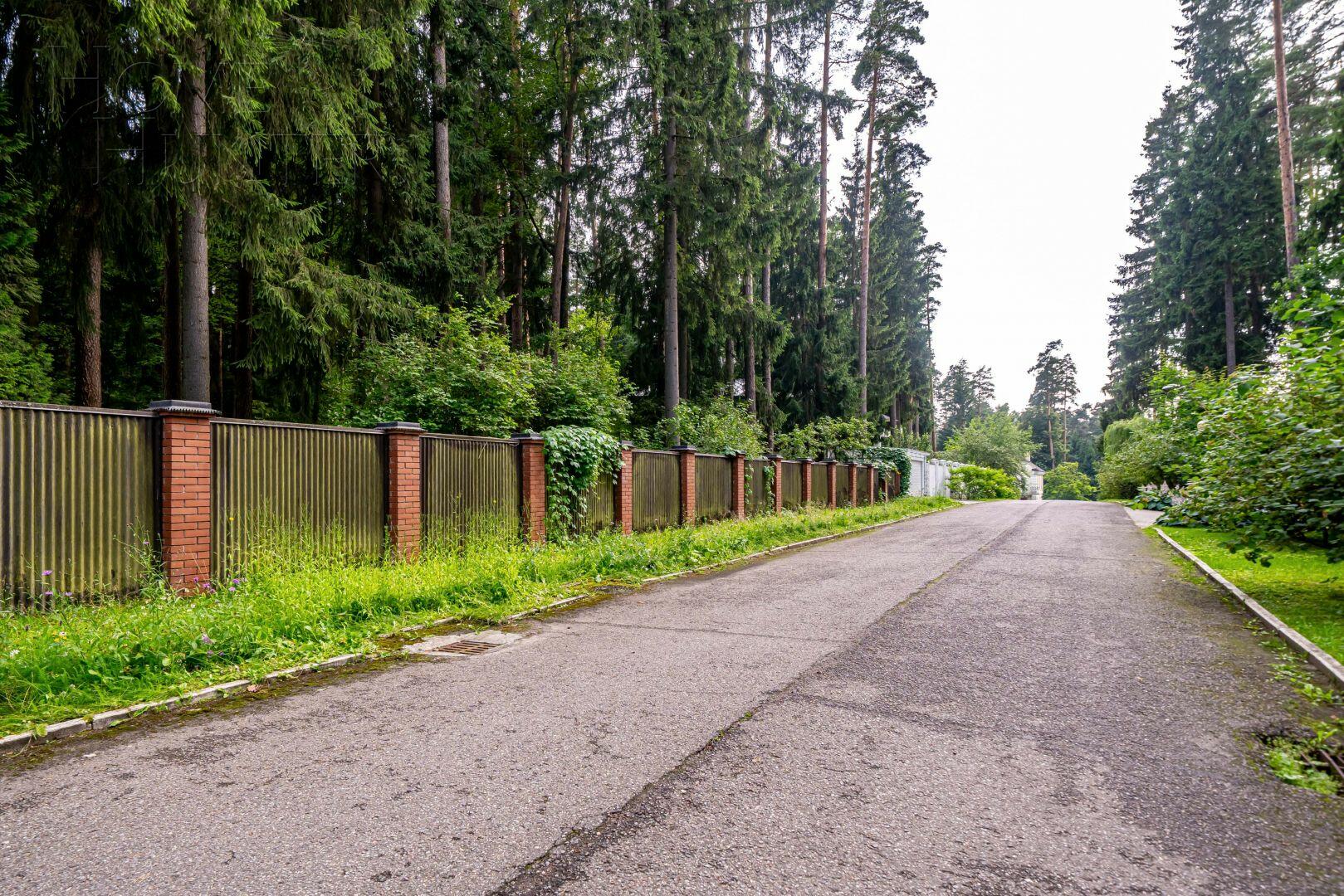 2-этажный коттедж 700 м² с отделкой