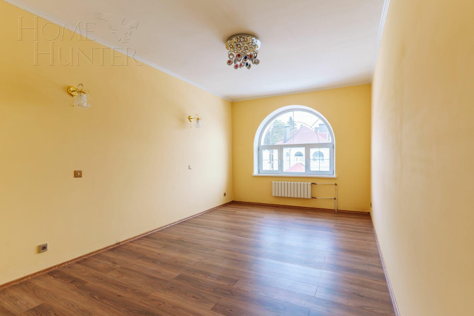 2-этажный коттедж 372 м² с отделкой