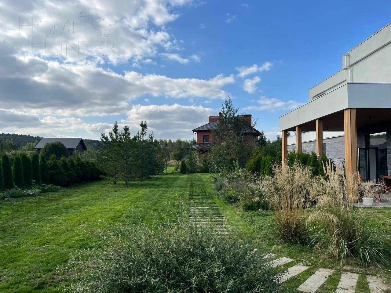 2-этажный коттедж 350 м² с отделкой