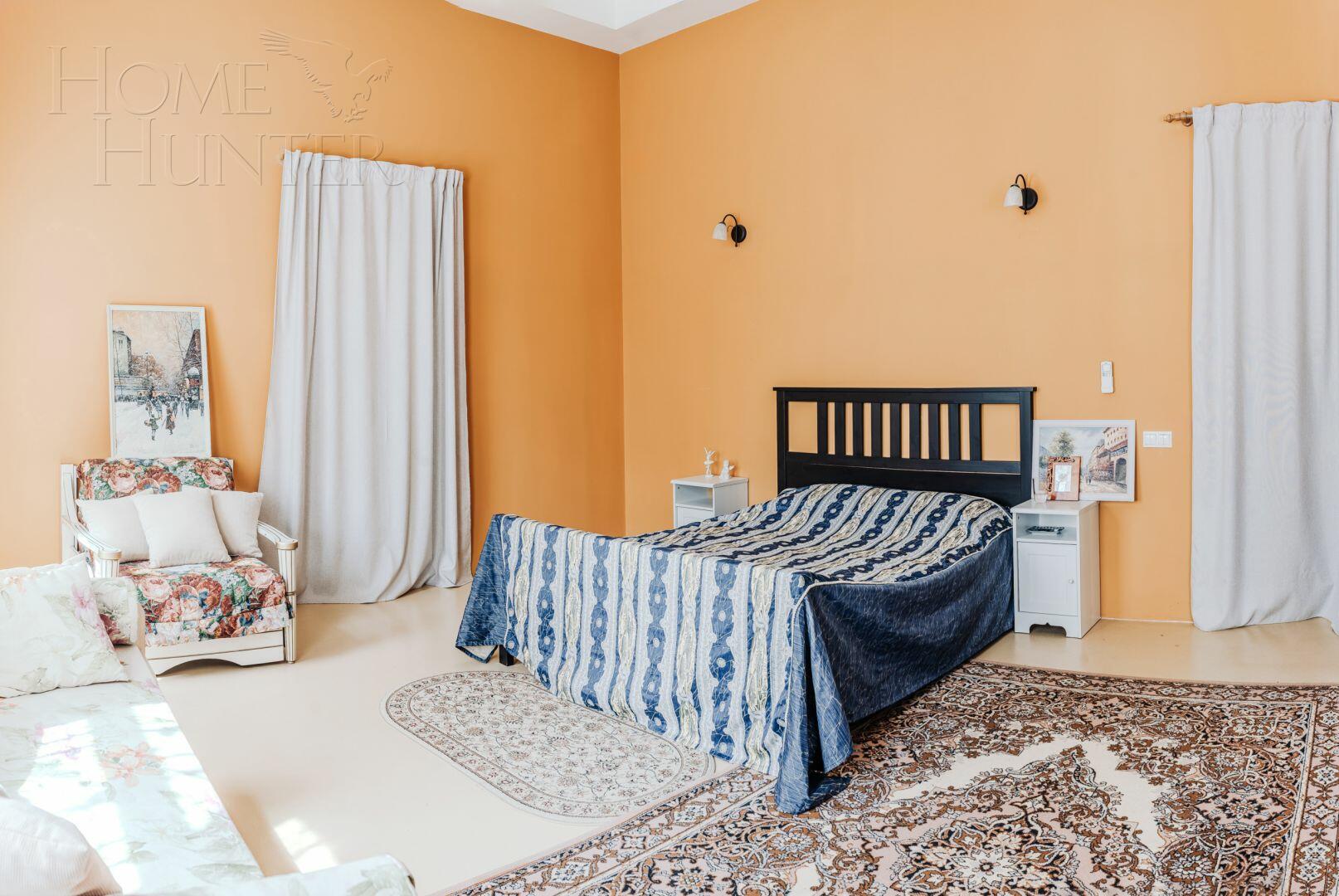 3-этажный коттедж 1 150 м² с отделкой