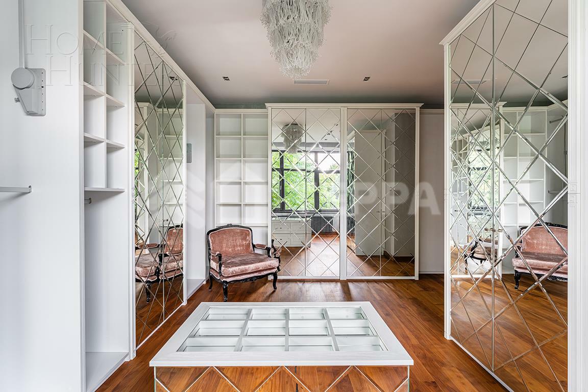 2-этажный коттедж 750 м² с отделкой