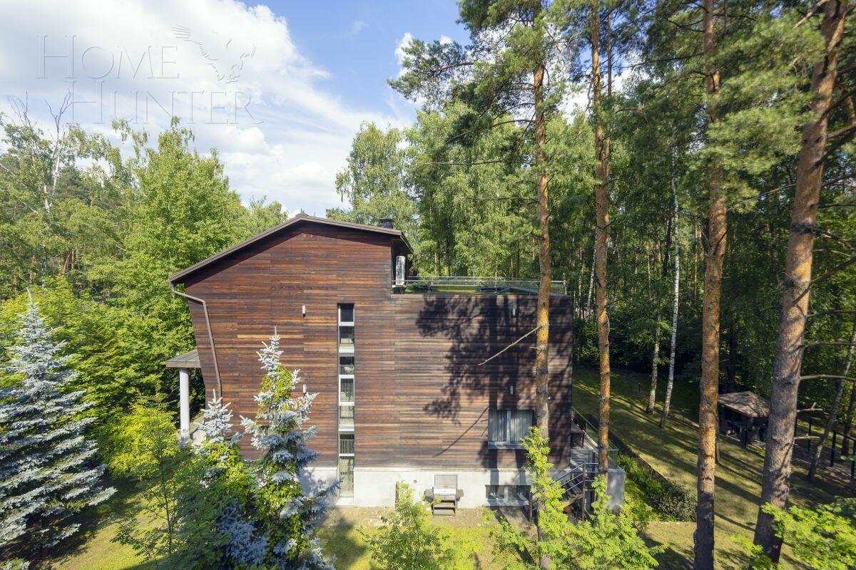2-этажный коттедж 640 м² с отделкой