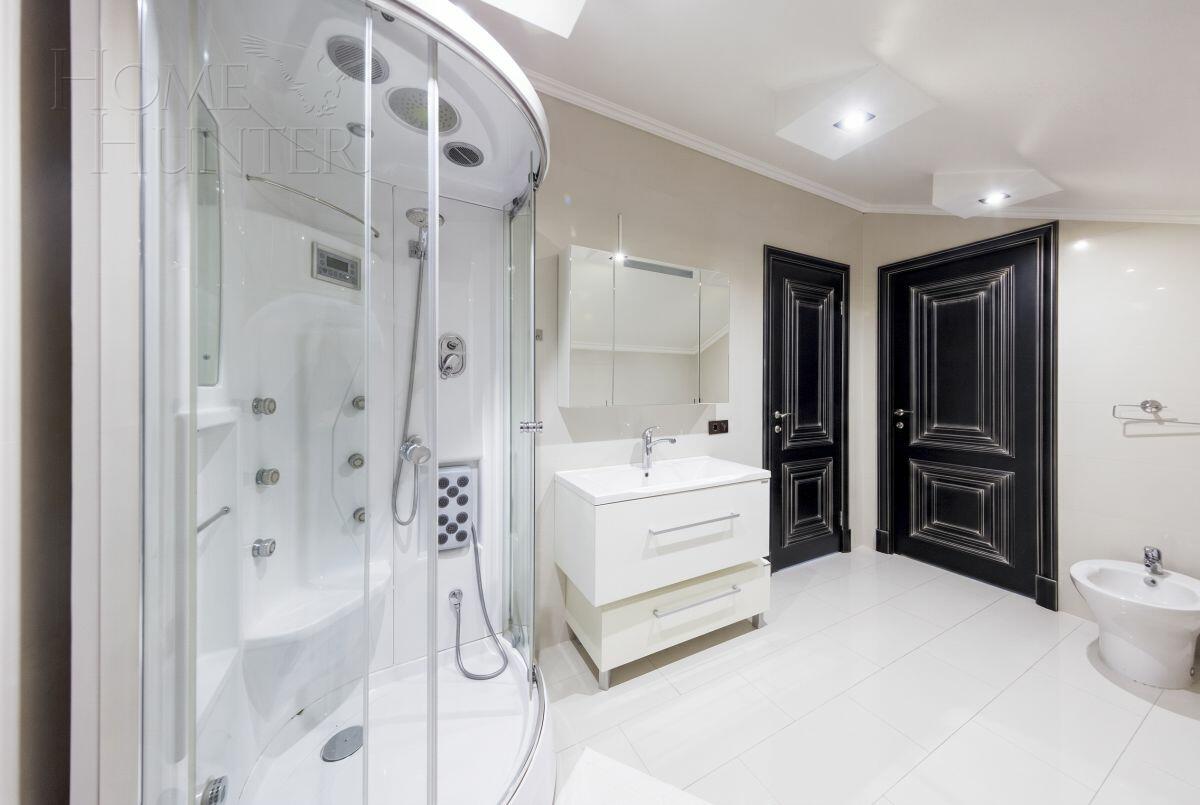 2-этажный коттедж 640 м² с отделкой