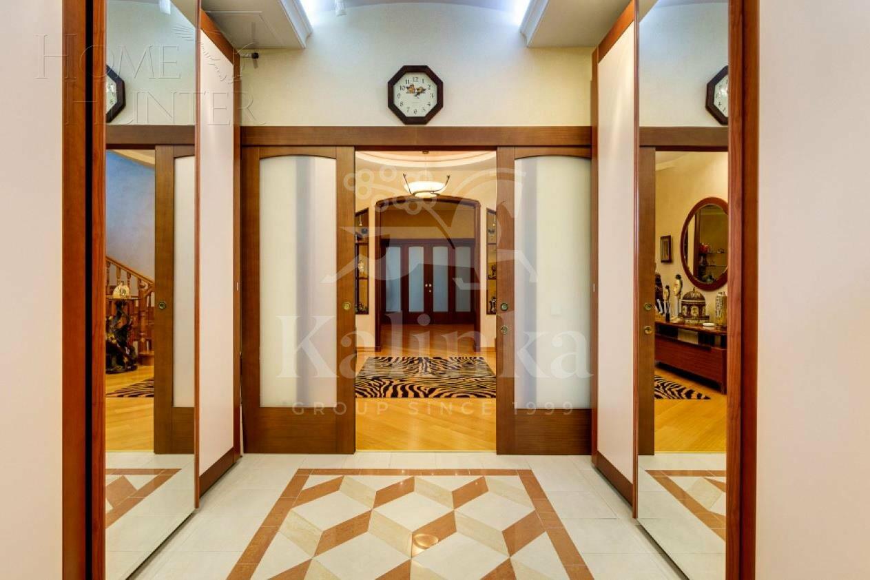 2-этажный коттедж 1 416.2 м² с отделкой