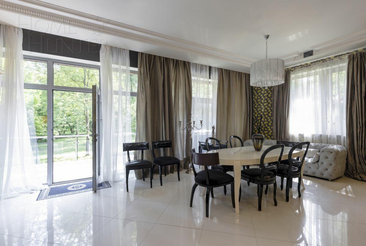 2-этажный коттедж 640 м² с отделкой