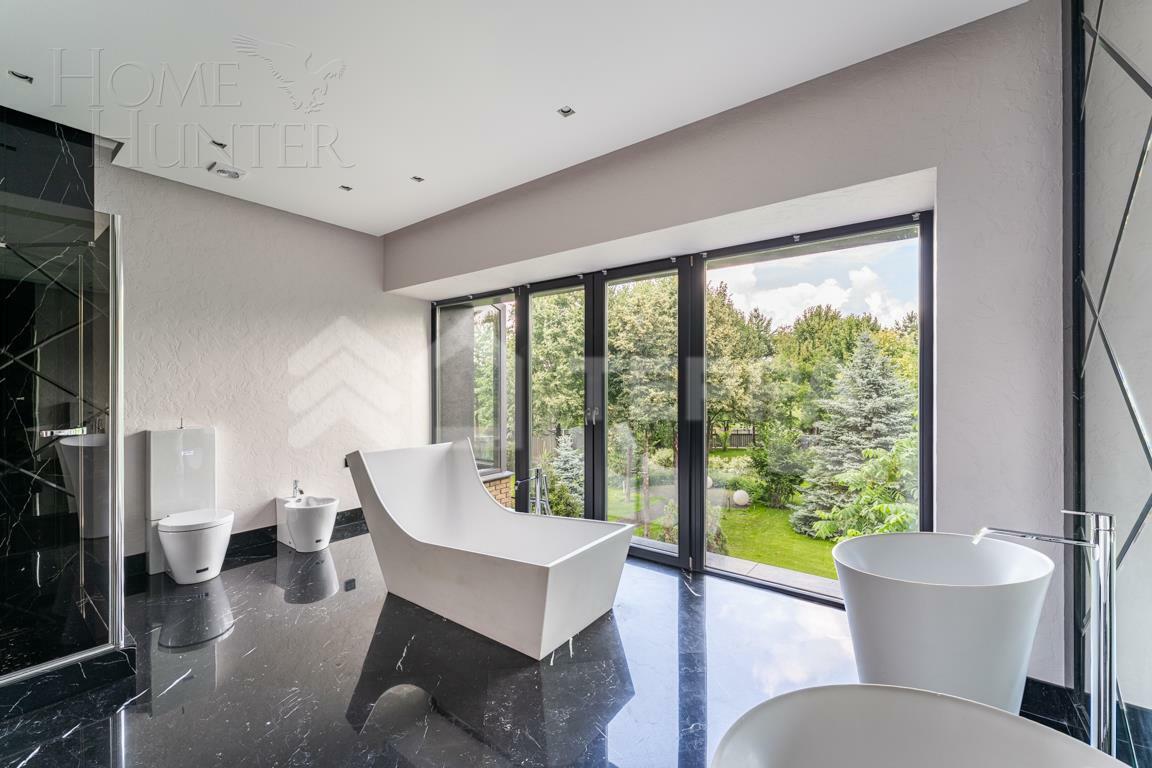 2-этажный коттедж 750 м² с отделкой