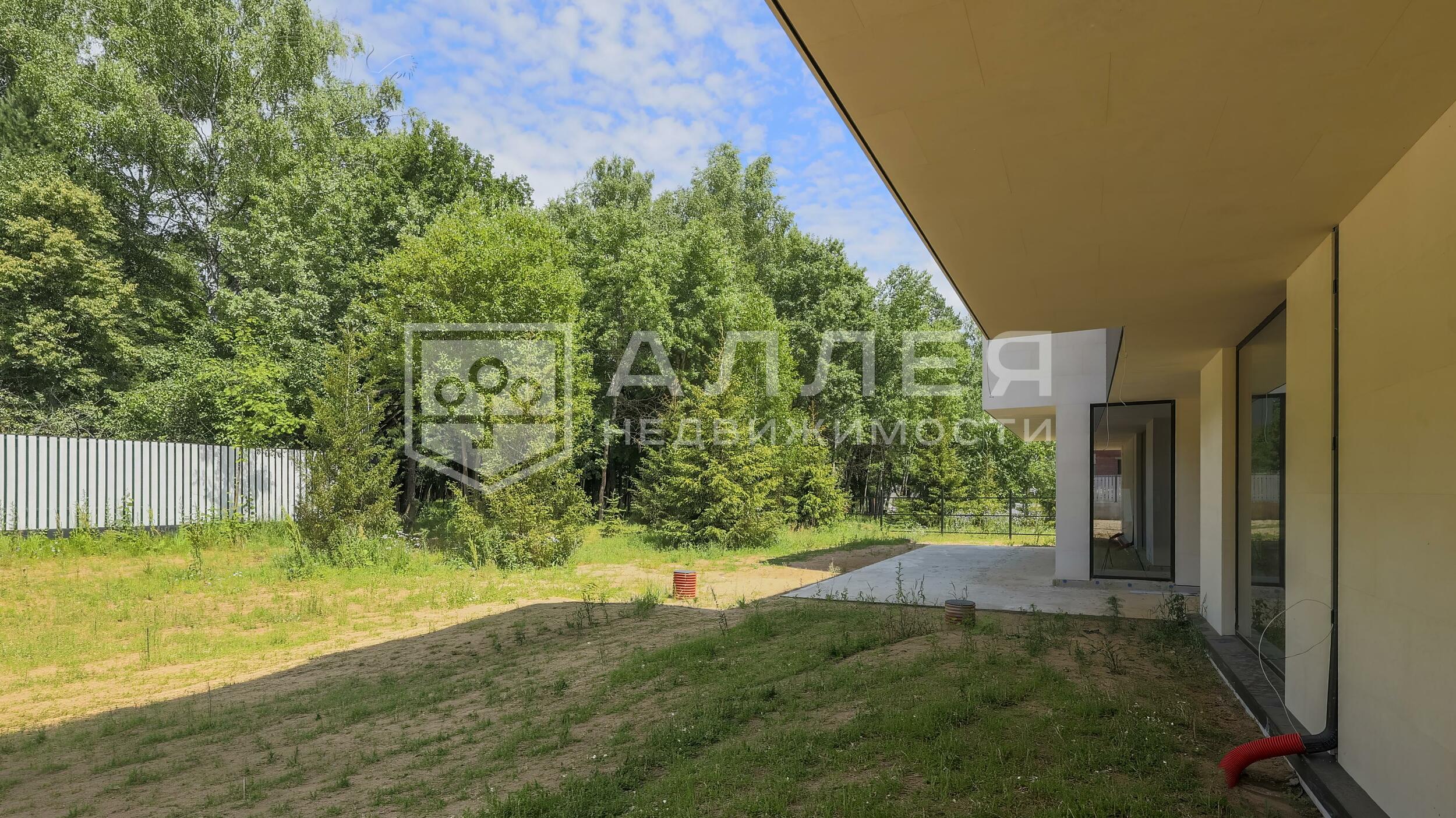 2-этажный коттедж 547 м² без отделки