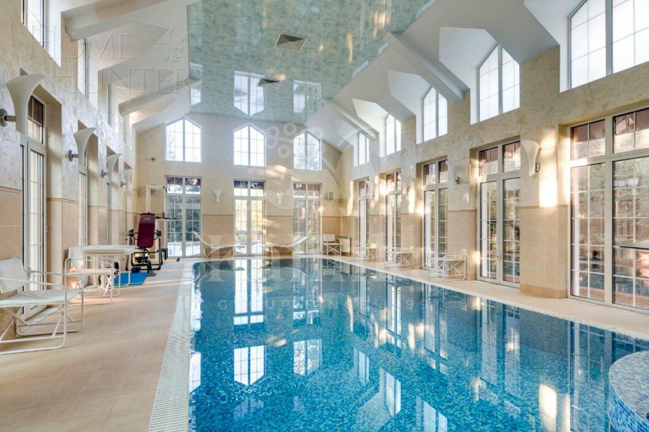 2-этажный коттедж 1 416.2 м² с отделкой