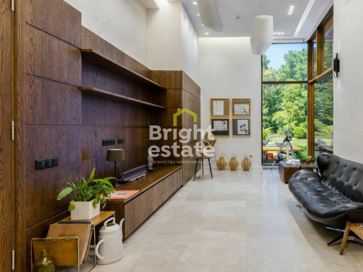 2-этажный коттедж 1 624 м² с отделкой