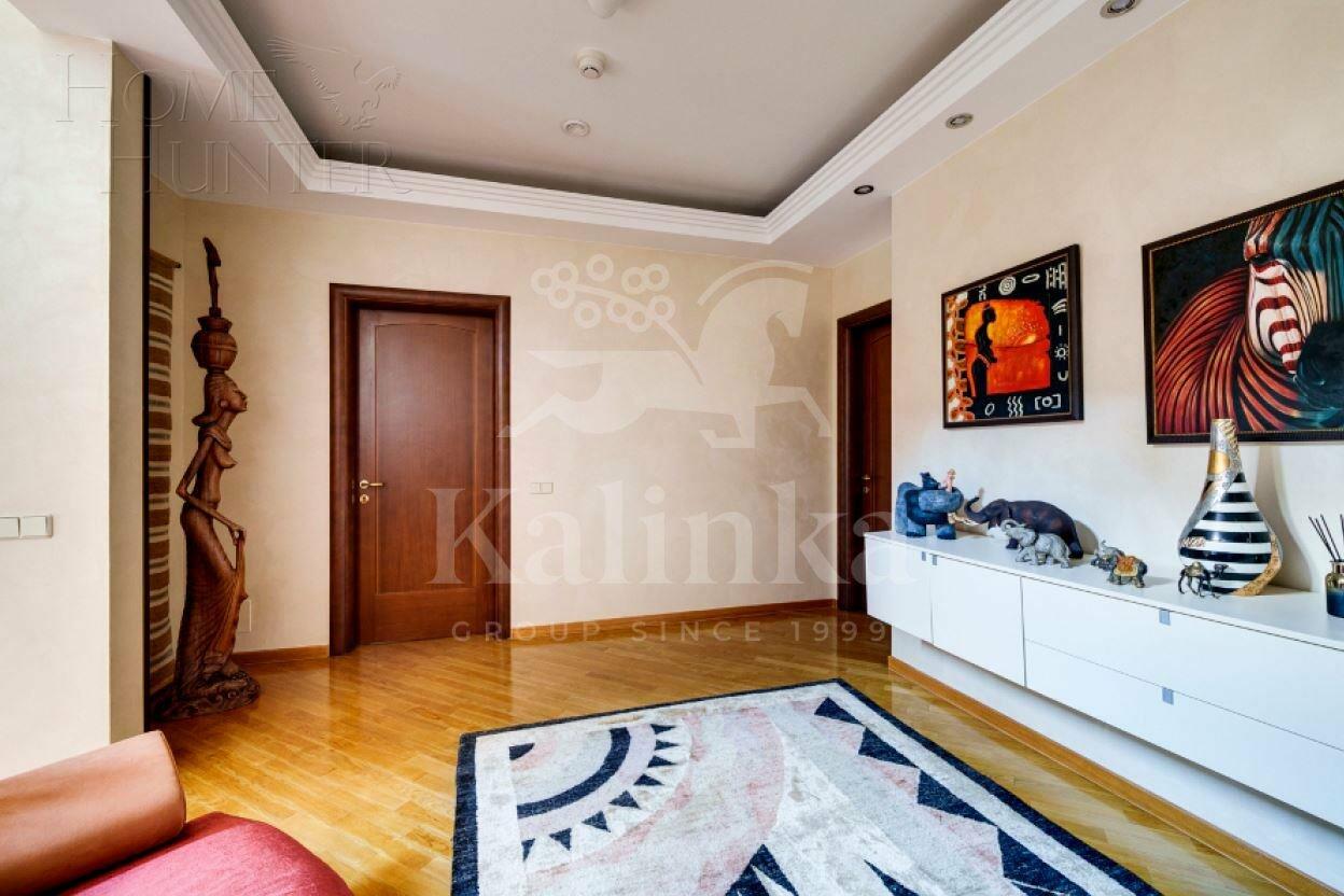 2-этажный коттедж 1 416.2 м² с отделкой
