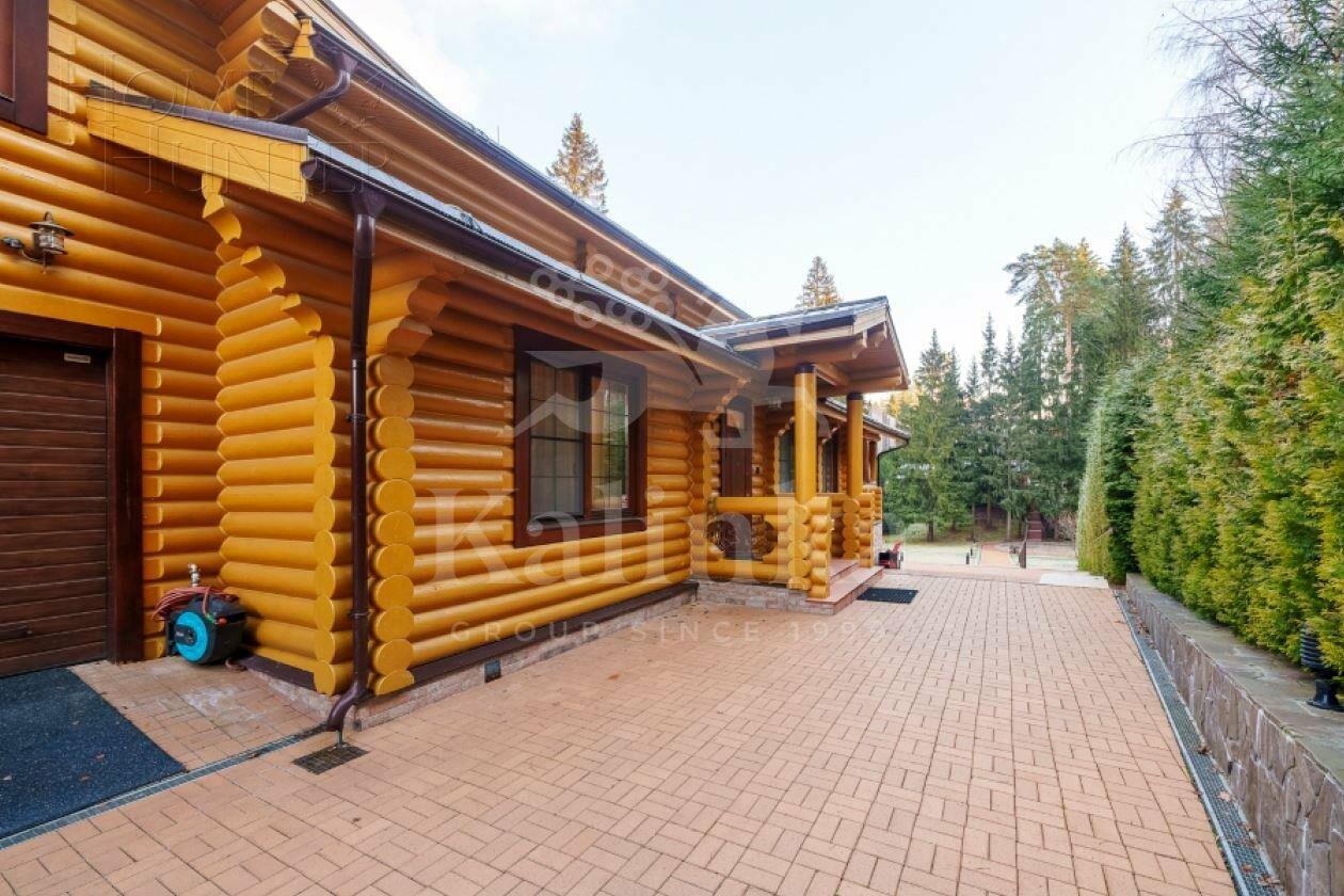 2-этажный коттедж 1 416.2 м² с отделкой