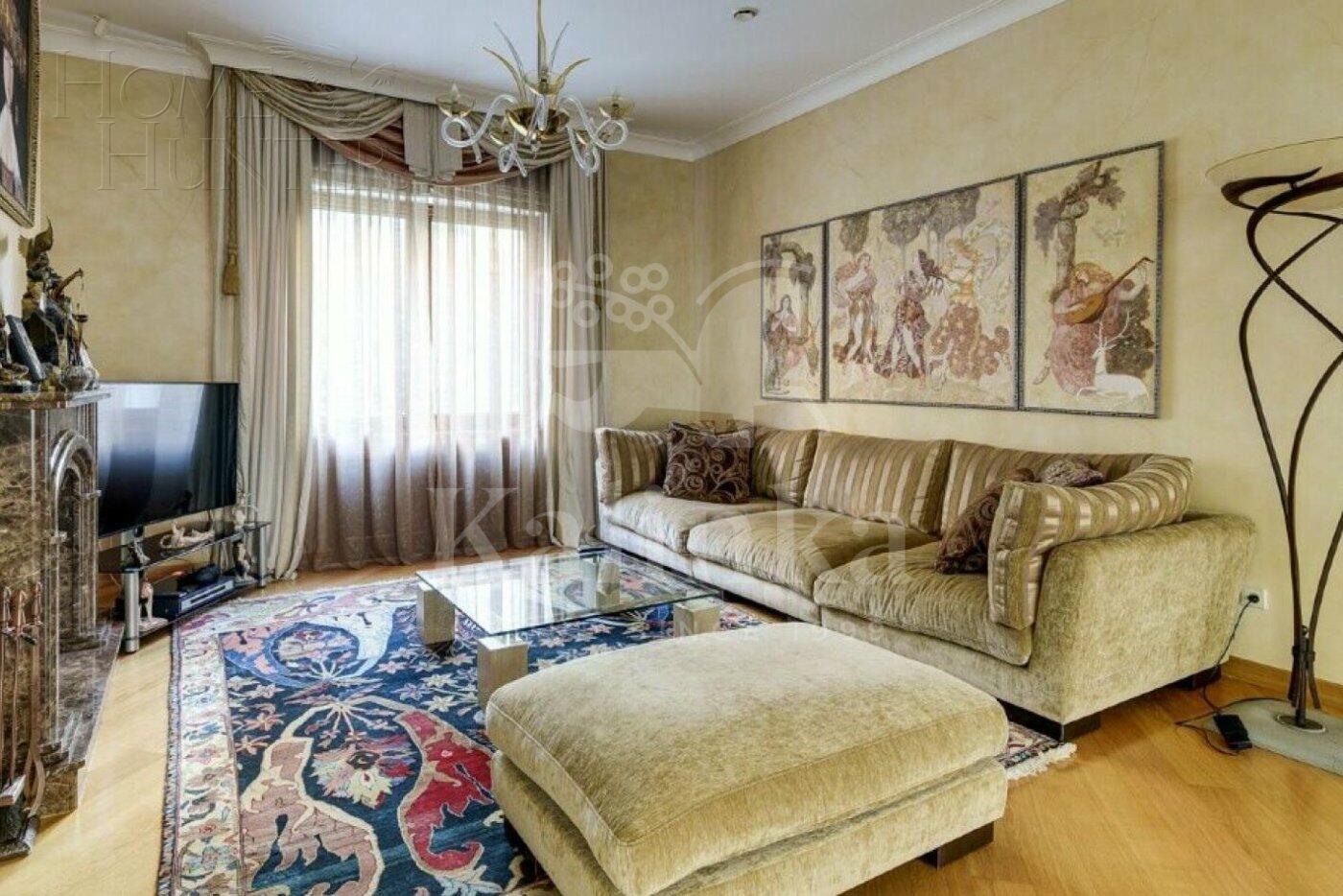 2-этажный коттедж 1 416.2 м² с отделкой