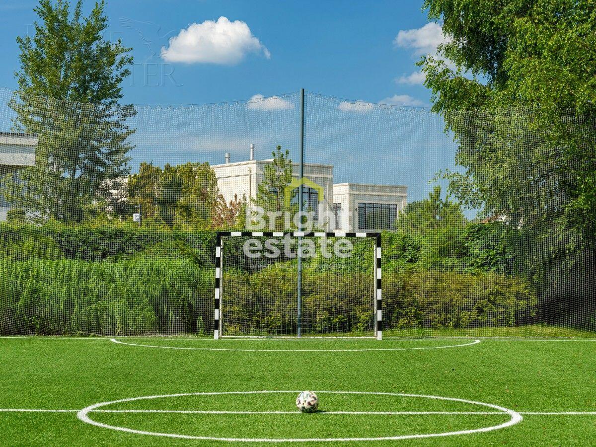 2-этажный коттедж 1 624 м² с отделкой