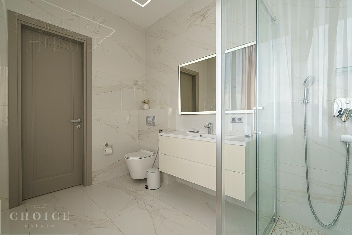 2-этажный коттедж 300 м² с отделкой