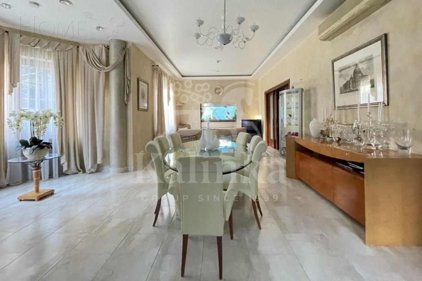 2-этажный коттедж 1 416.2 м² с отделкой