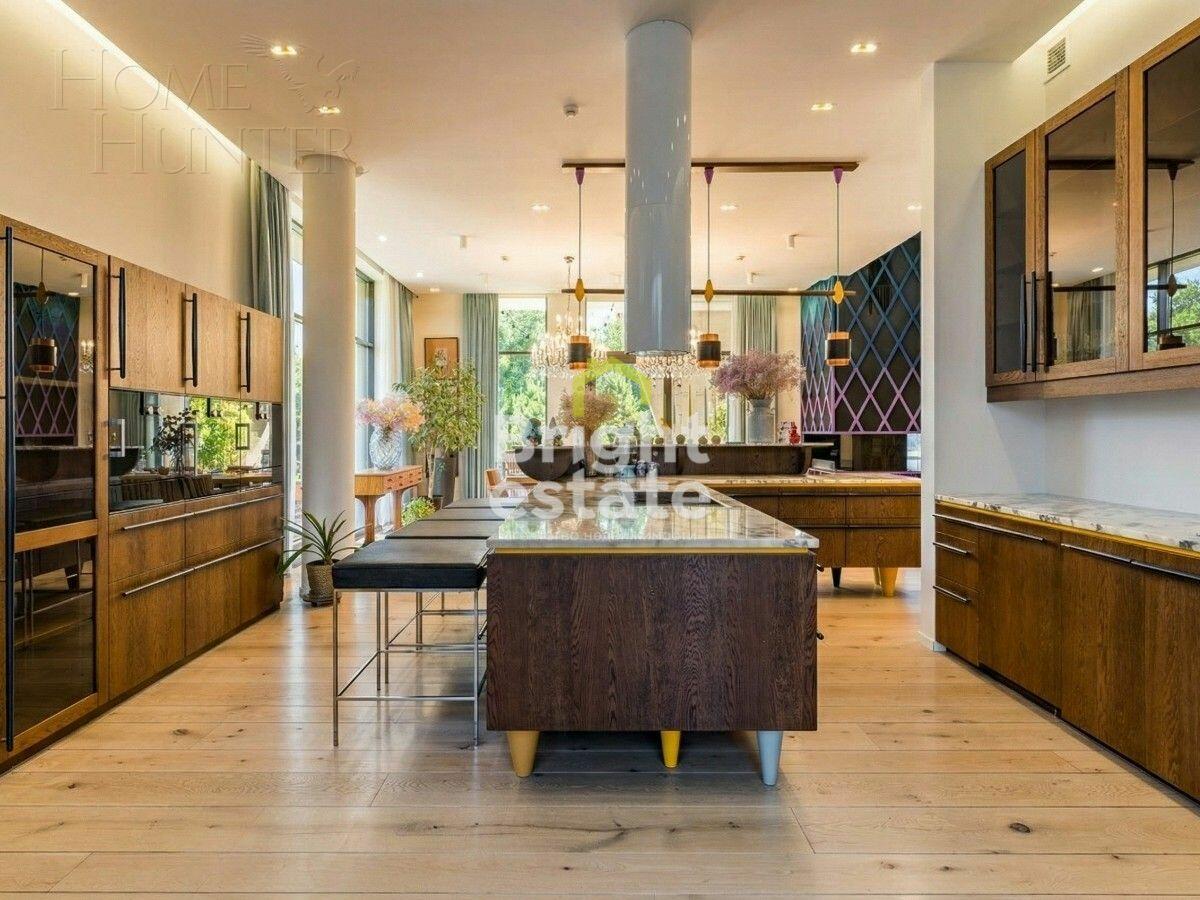 2-этажный коттедж 1 624 м² с отделкой
