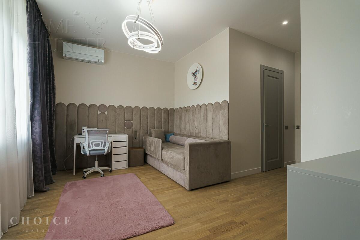 2-этажный коттедж 300 м² с отделкой
