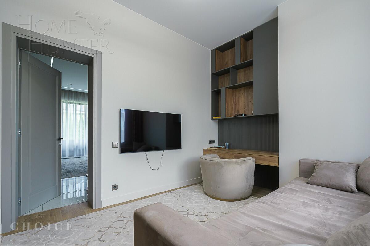 2-этажный коттедж 300 м² с отделкой