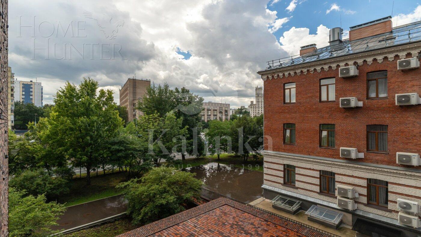 5-КОМН. КВАРТИРА С ОТДЕЛКОЙ 212.9 М² НА 3 ЭТАЖЕ