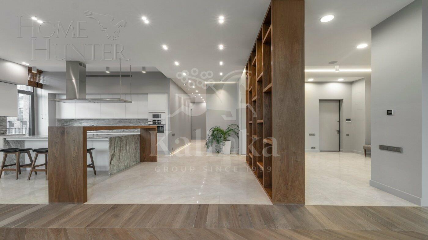 5-КОМН. КВАРТИРА С ОТДЕЛКОЙ 212.9 М² НА 3 ЭТАЖЕ