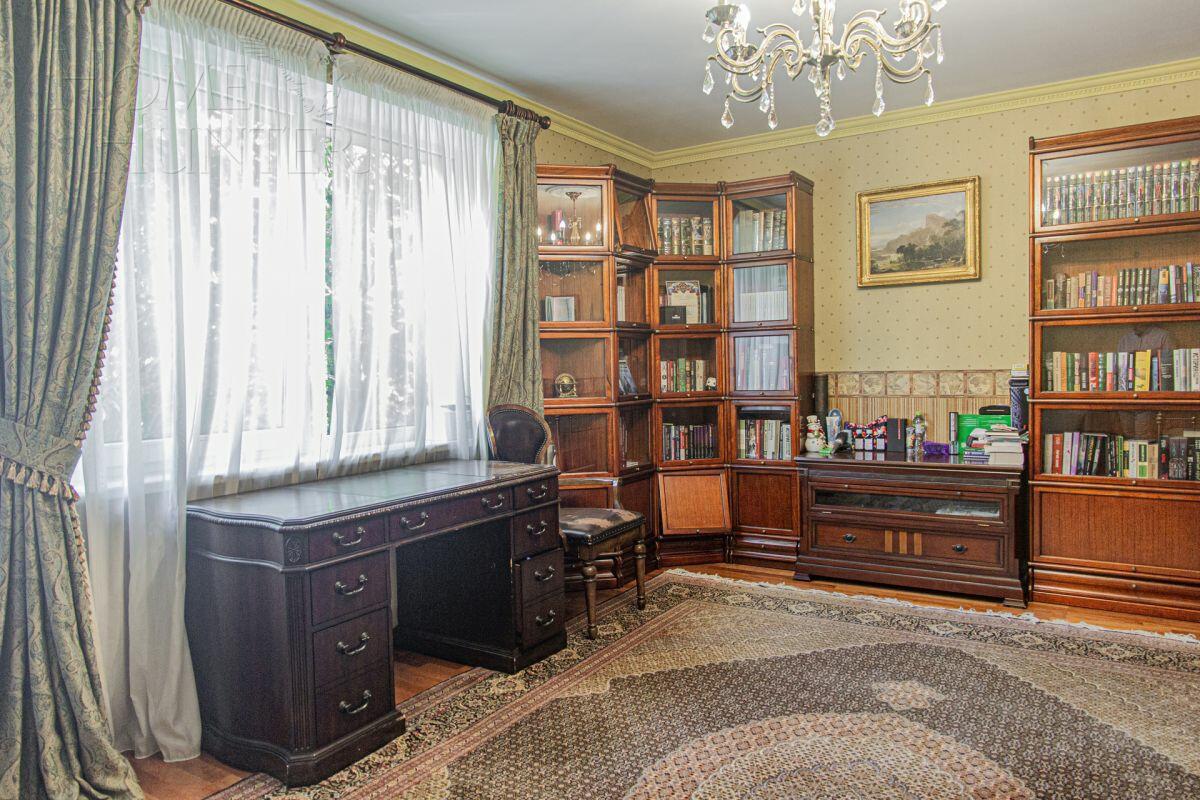 2-этажный коттедж 610 м² с отделкой