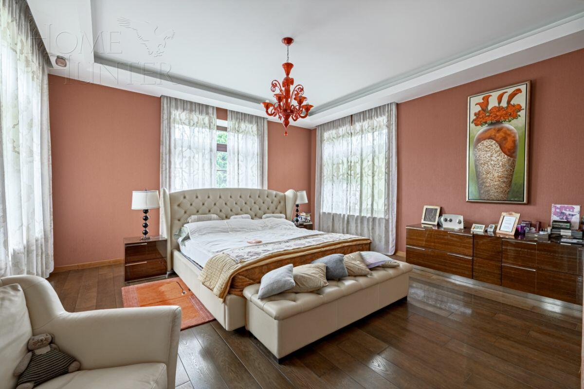 2-этажный коттедж 690 м² с отделкой