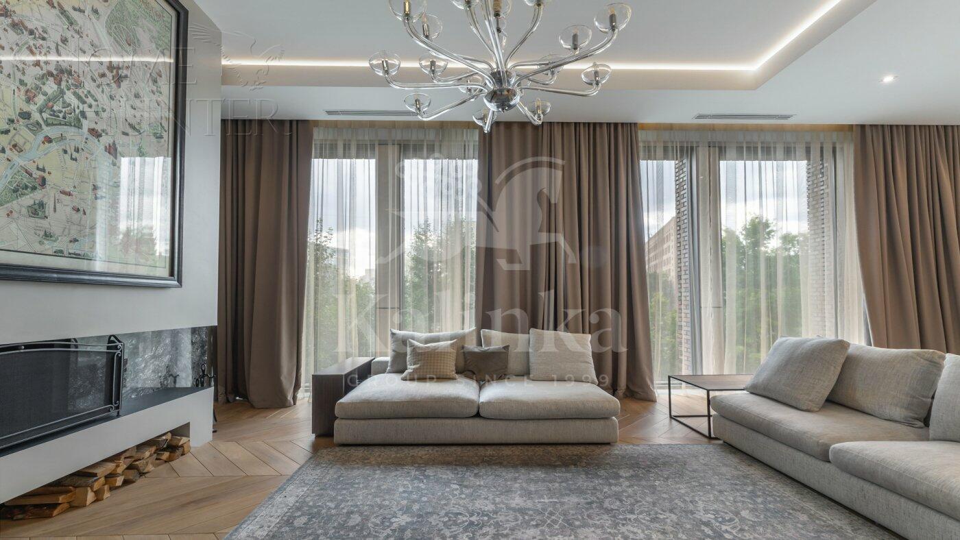 5-КОМН. КВАРТИРА С ОТДЕЛКОЙ 212.9 М² НА 3 ЭТАЖЕ