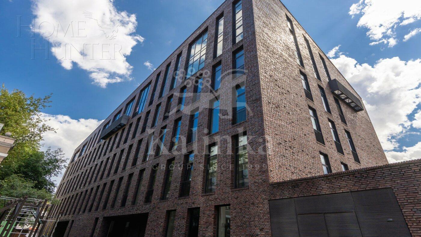 5-КОМН. КВАРТИРА С ОТДЕЛКОЙ 212.9 М² НА 3 ЭТАЖЕ