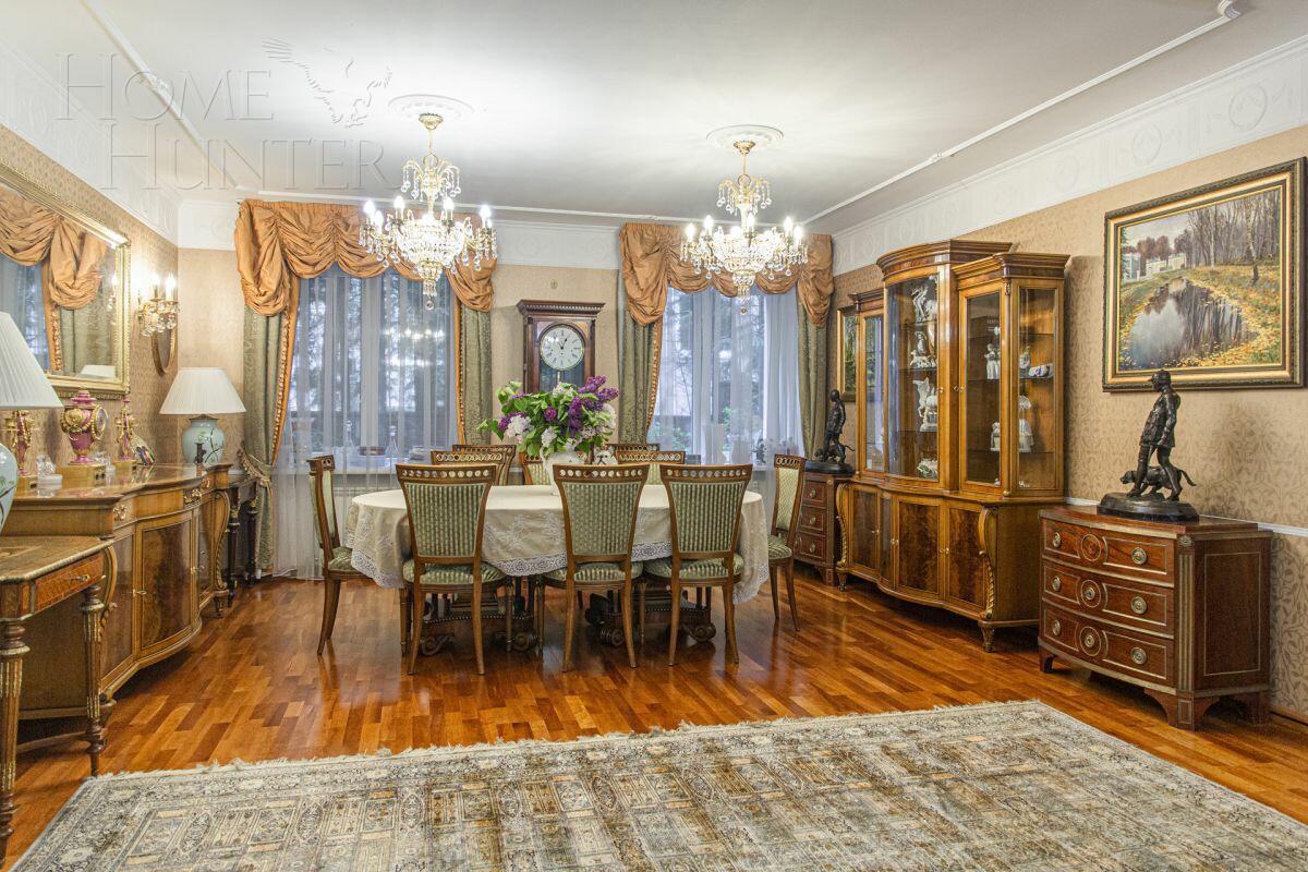 2-этажный коттедж 610 м² с отделкой