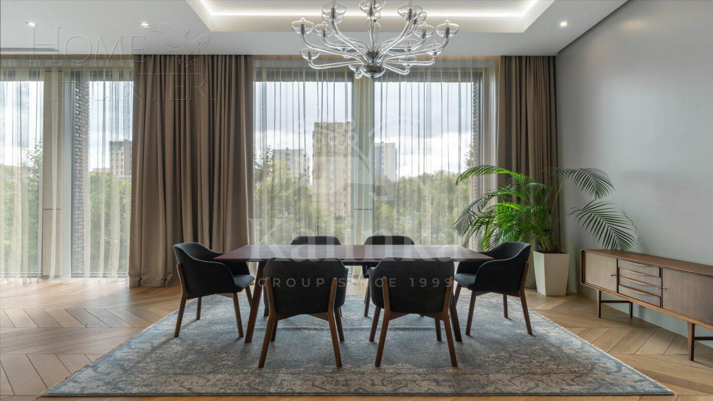 5-КОМН. КВАРТИРА С ОТДЕЛКОЙ 212.9 М² НА 3 ЭТАЖЕ