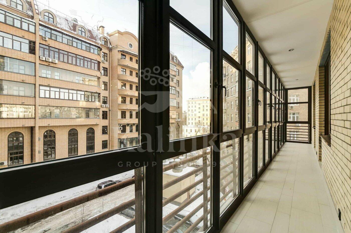 4-КОМН. КВАРТИРА С ОТДЕЛКОЙ 138 М² НА 4 ЭТАЖЕ