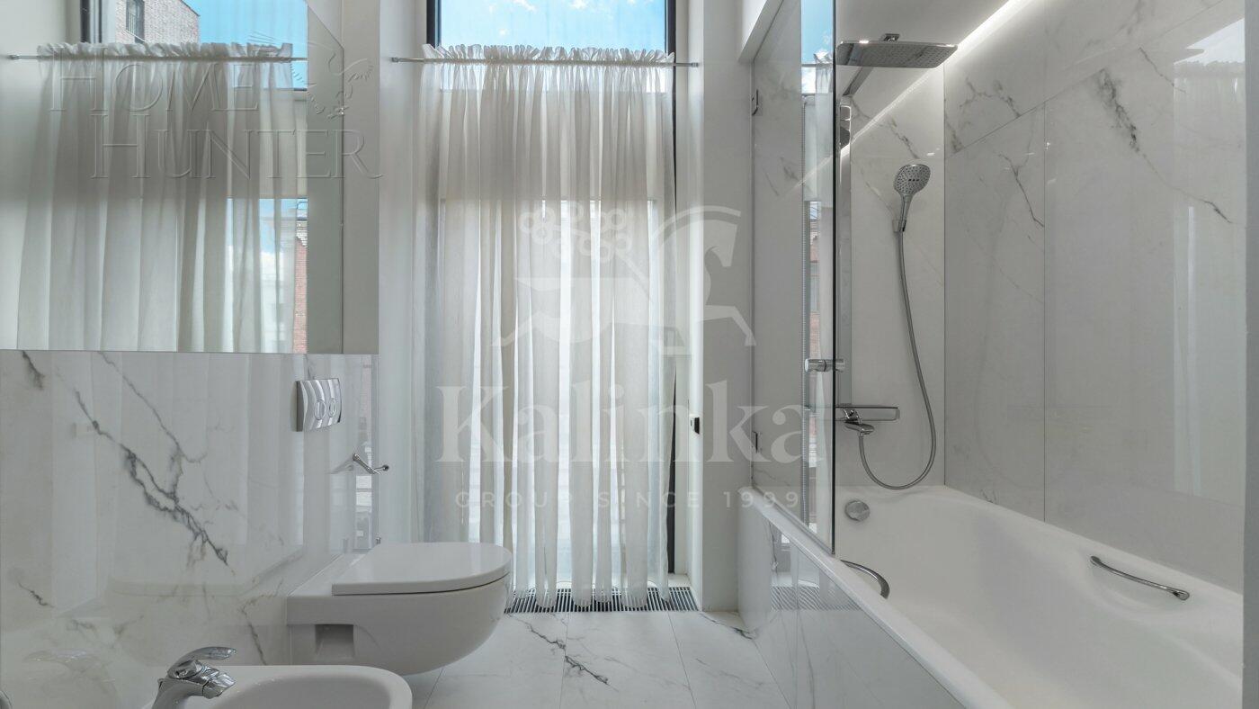 5-КОМН. КВАРТИРА С ОТДЕЛКОЙ 212.9 М² НА 3 ЭТАЖЕ
