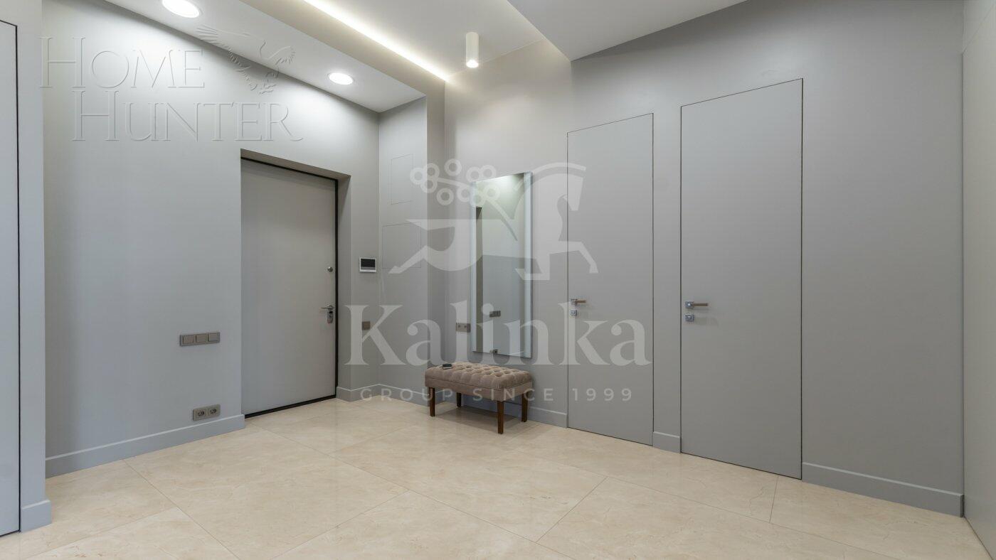 5-КОМН. КВАРТИРА С ОТДЕЛКОЙ 212.9 М² НА 3 ЭТАЖЕ