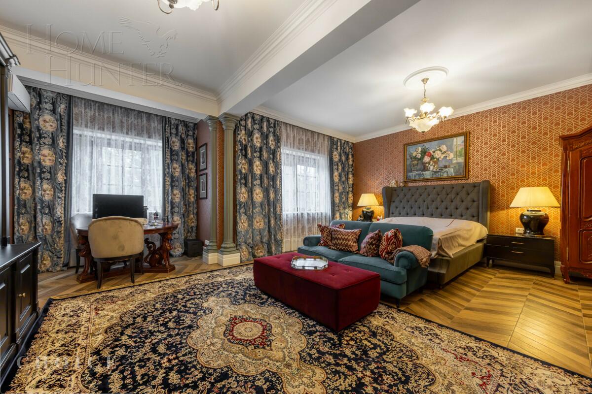 3-этажный коттедж 650 м² с отделкой