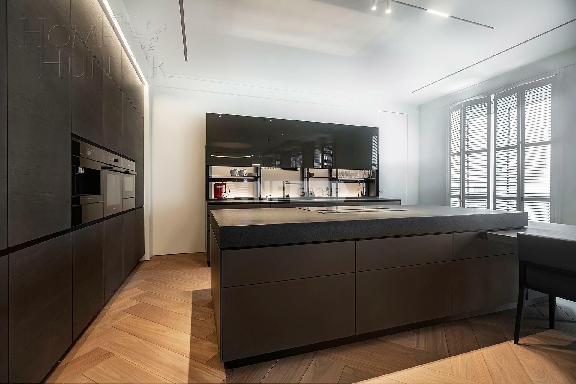 4-КОМН. КВАРТИРА С ОТДЕЛКОЙ 221 М² НА 6 ЭТАЖЕ