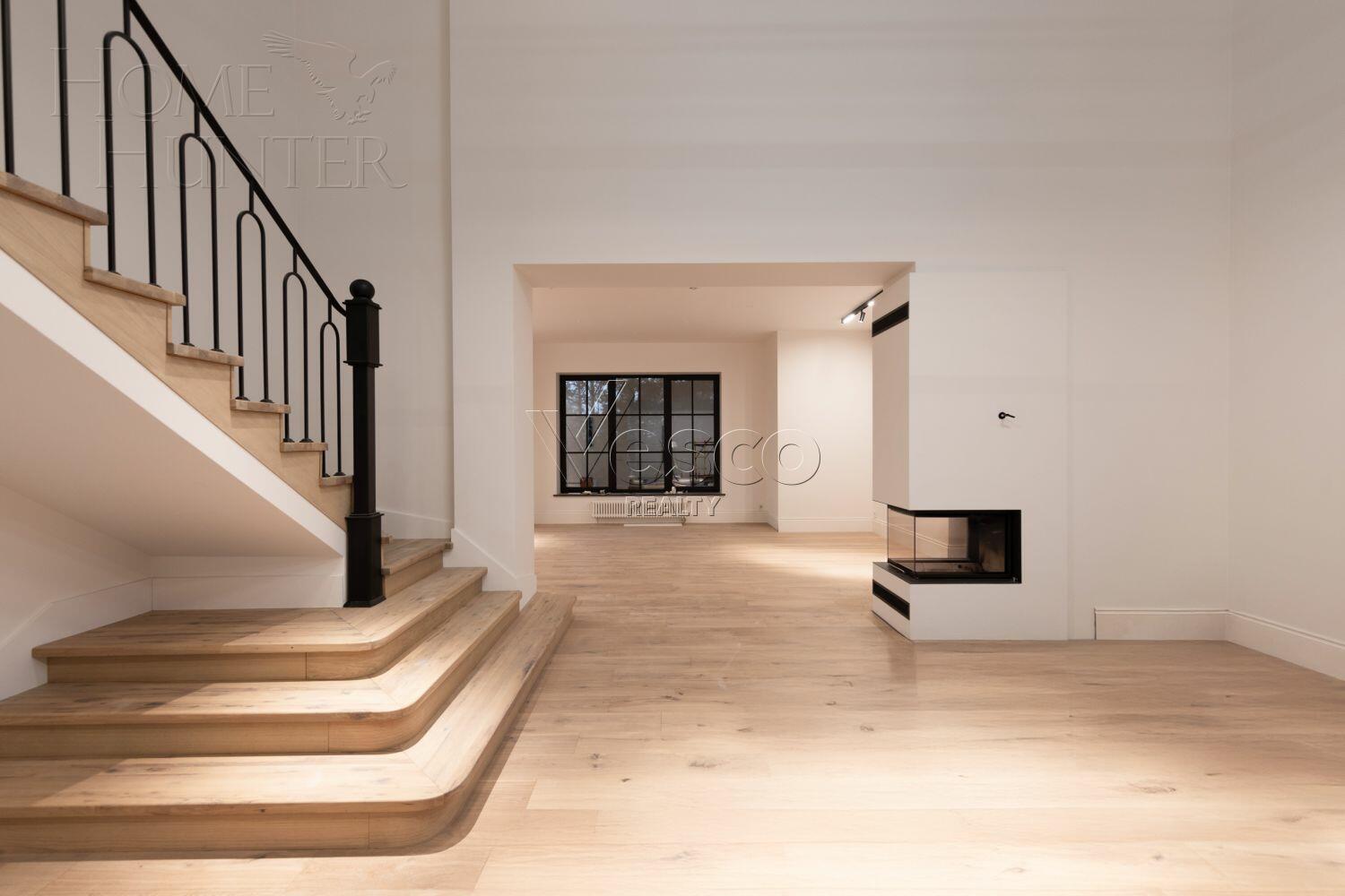 2-этажный коттедж 650 м² с отделкой
