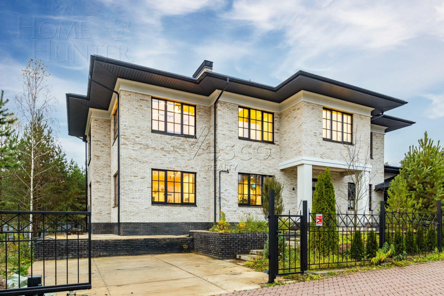 2-этажный коттедж 650 м² с отделкой