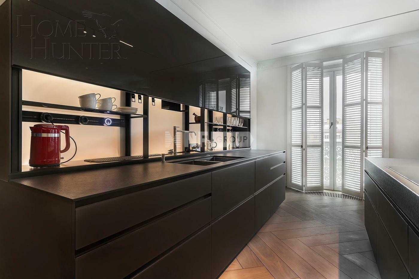 4-КОМН. КВАРТИРА С ОТДЕЛКОЙ 221 М² НА 6 ЭТАЖЕ