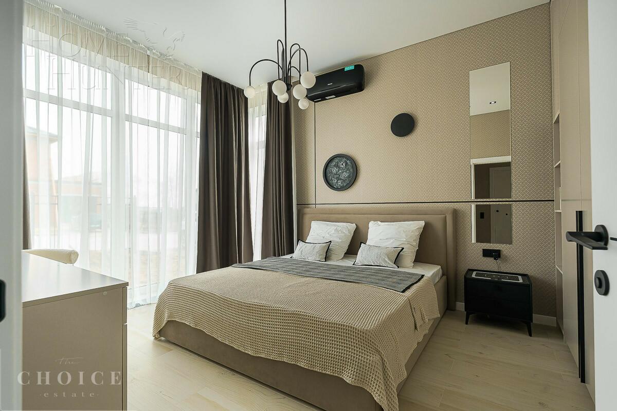 2-этажный коттедж 220 м² с отделкой