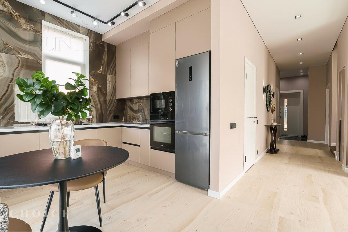 2-этажный коттедж 220 м² с отделкой
