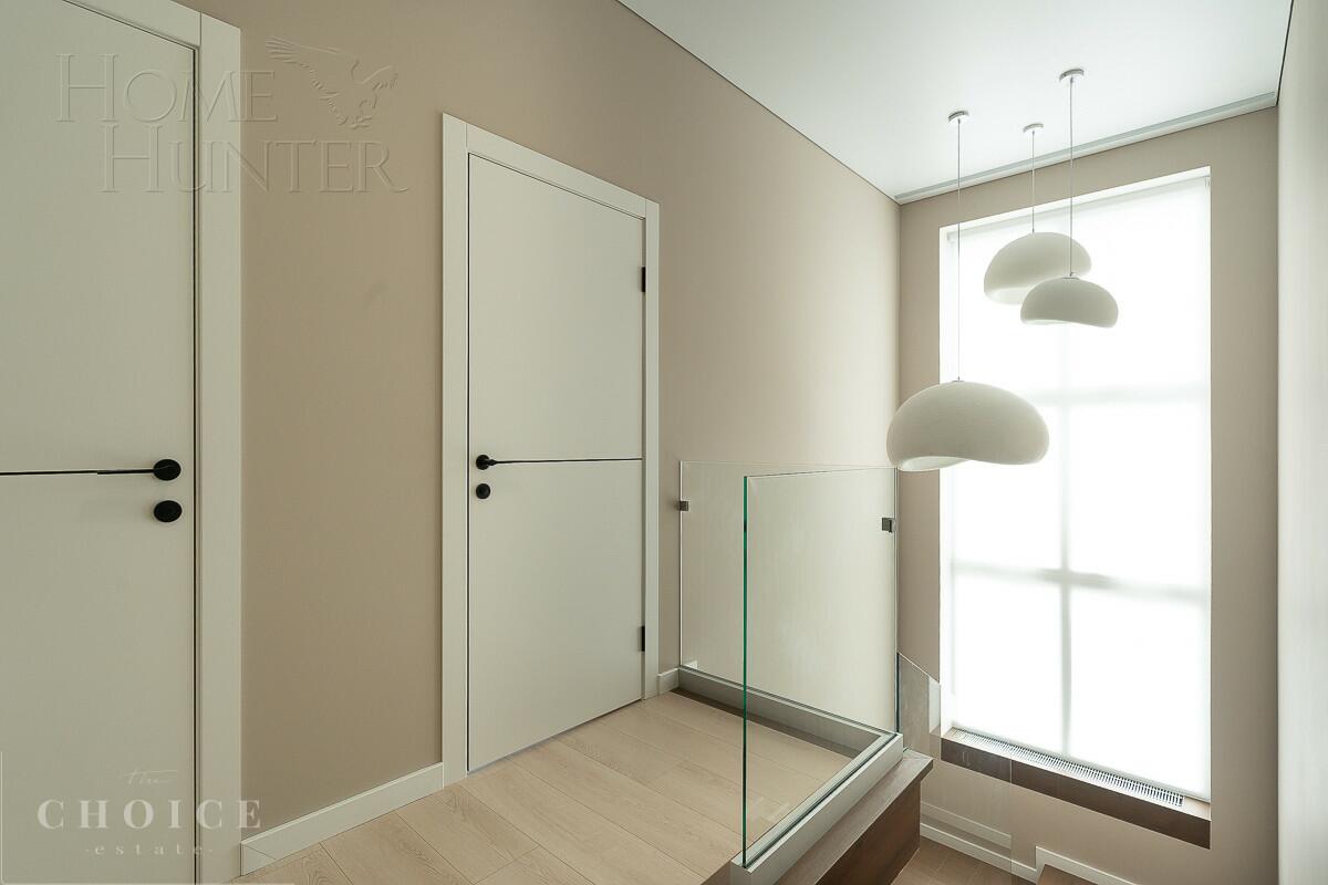 2-этажный коттедж 220 м² с отделкой