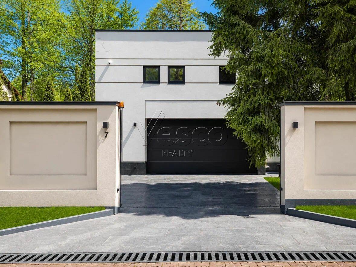 2-этажный коттедж 800 м² с отделкой