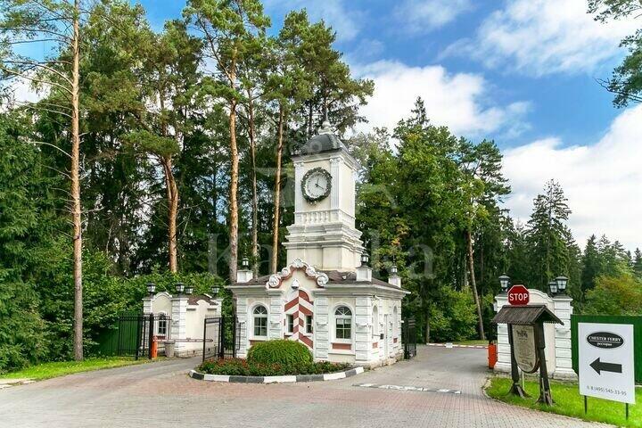 Участок 50.13 сот. в охраняемом поселке